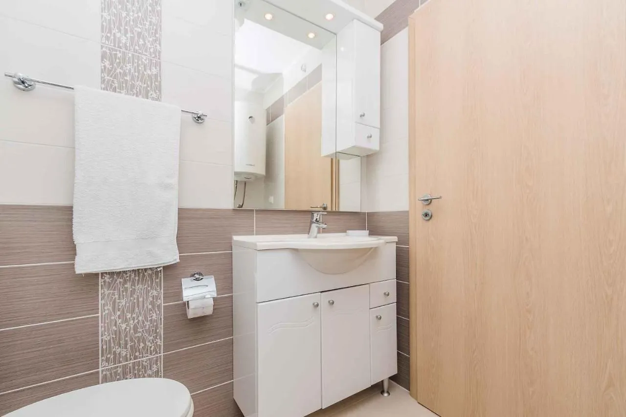Apartment In Klimno/Insel Krk 13575
