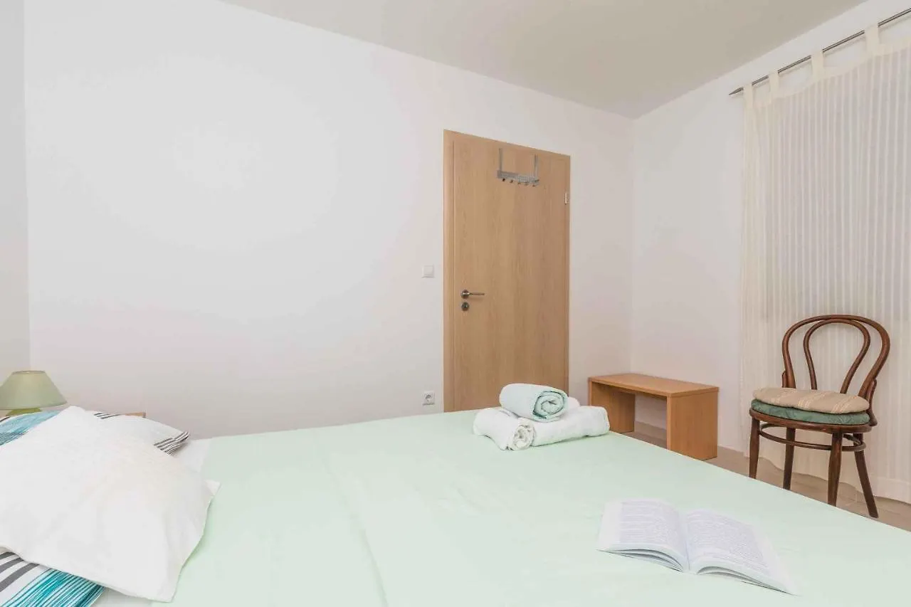 Apartment In Klimno/Insel Krk 13575 Klimno